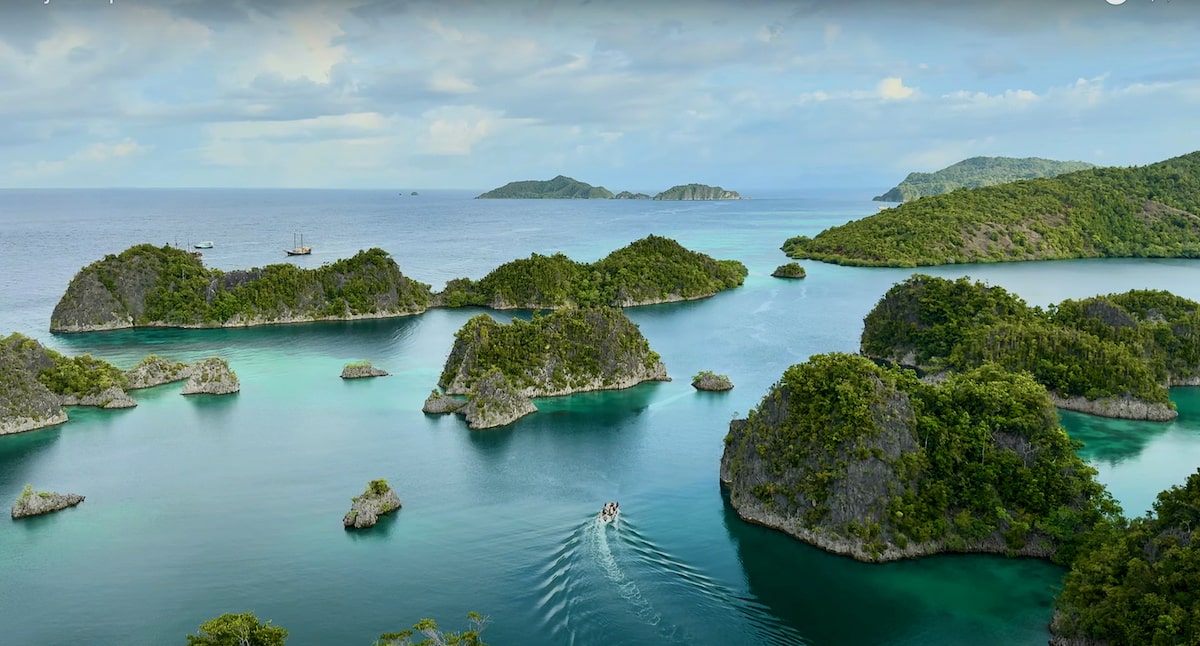 Adelaar Liveaboard in Wayag - Raja Ampat